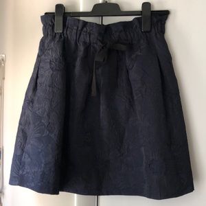 Textured navy blue skirt